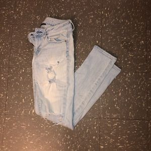 AMERICAN EAGLE JEANS